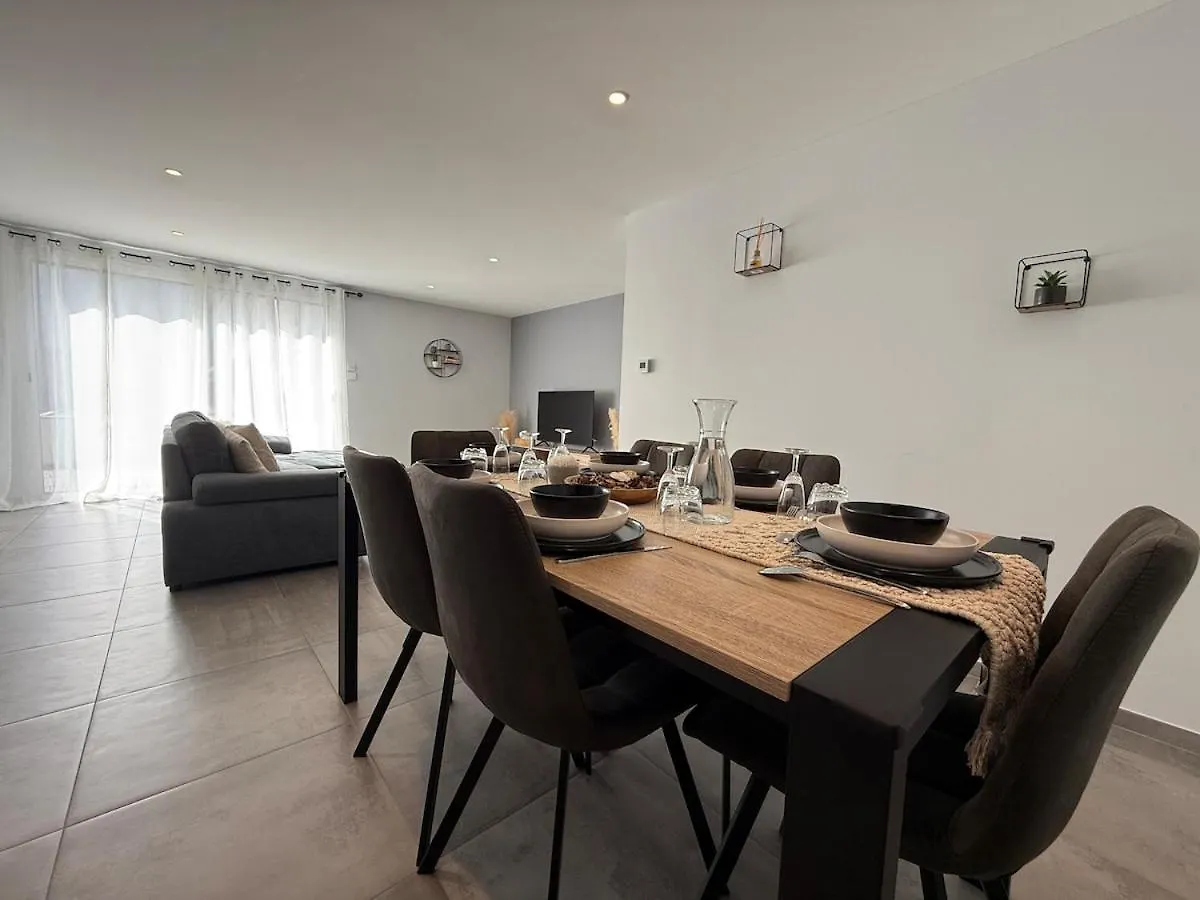 Appartement Le Cocon Proche Station Ski-Piscine Saint Avre la Chambre 0*,  France