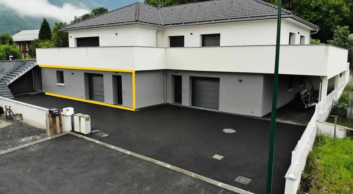 Appartement Le Cocon Proche Station Ski-Piscine Saint Avre la Chambre